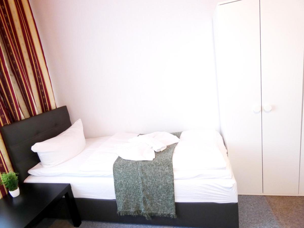 Apartment Sunnyhome Monteurwohnungen Und In