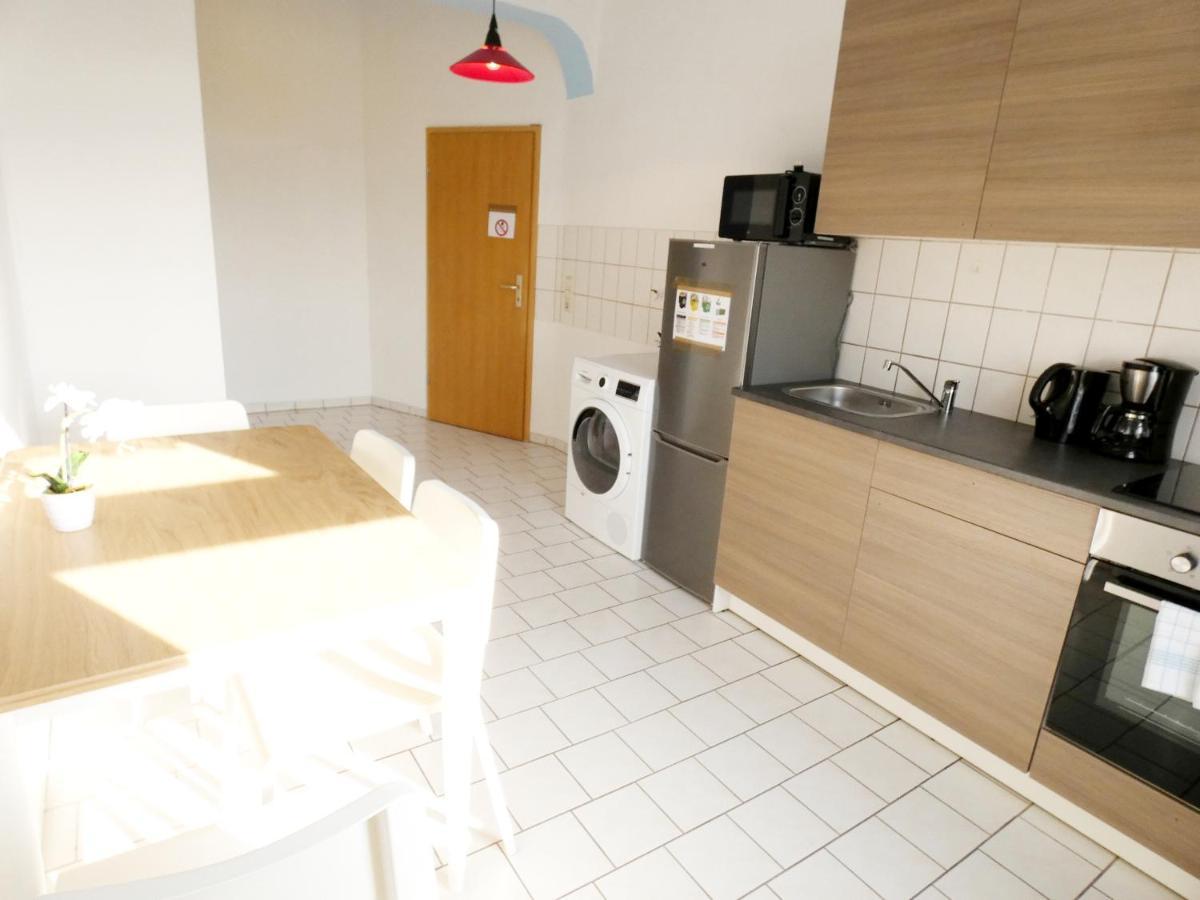 Apartment Sunnyhome Monteurwohnungen Und In *