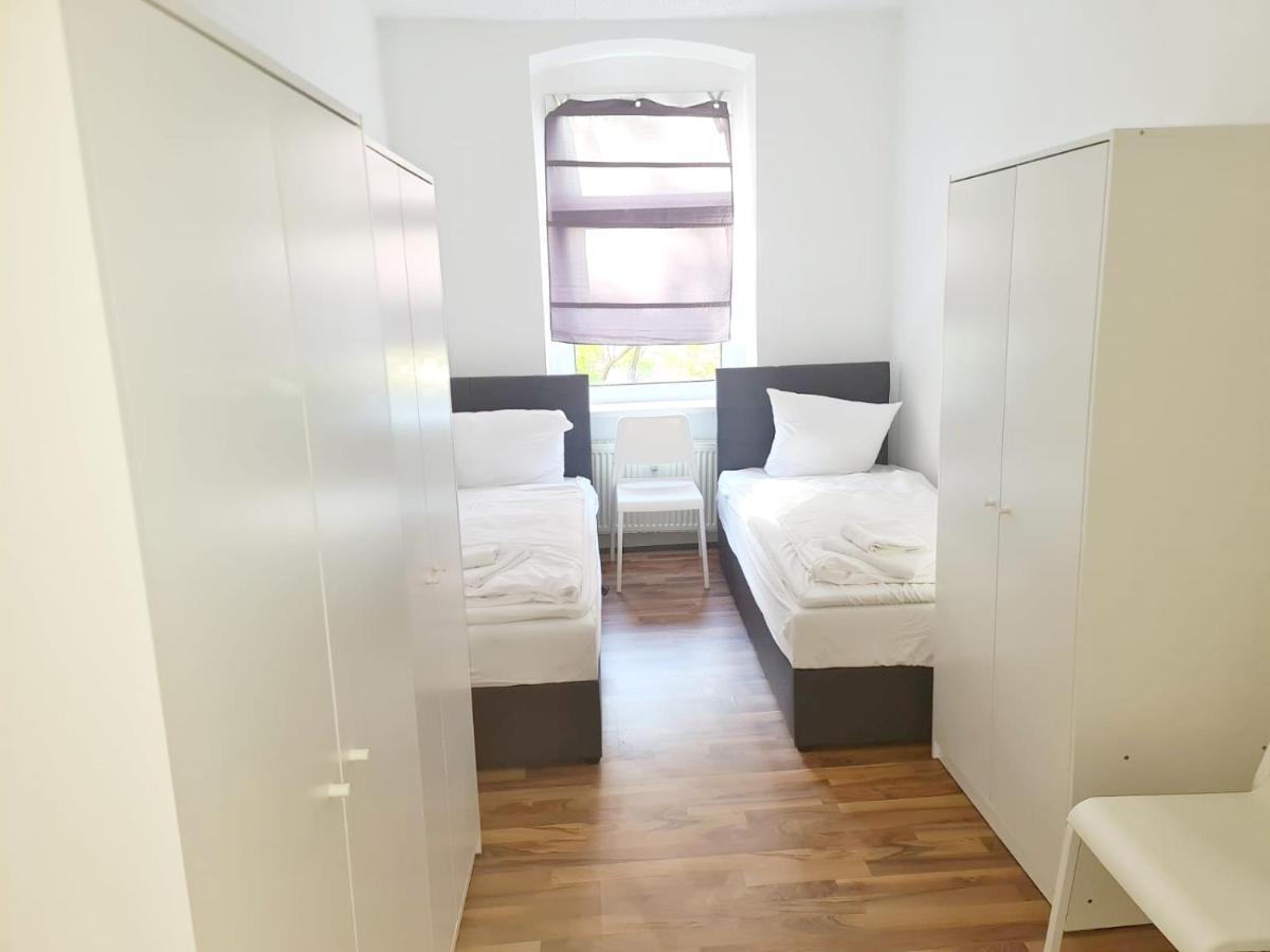 Apartment Sunnyhome Monteurwohnungen Und In *
